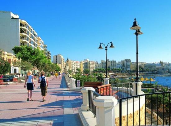 Art Deco Luxury Apartment, Central Location Sliema Extérieur photo